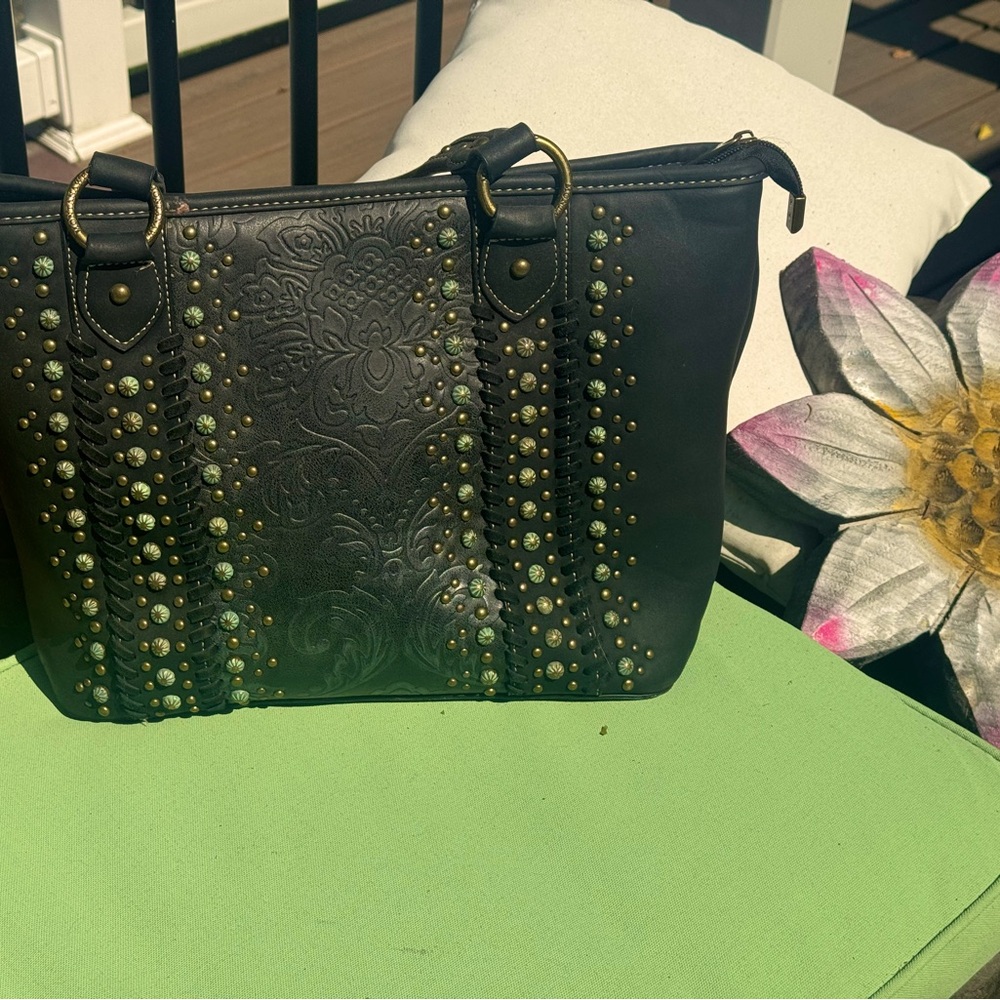 Montana West Hand/Shoulder bag, Studded straps, plenty of storage. Beautiful.